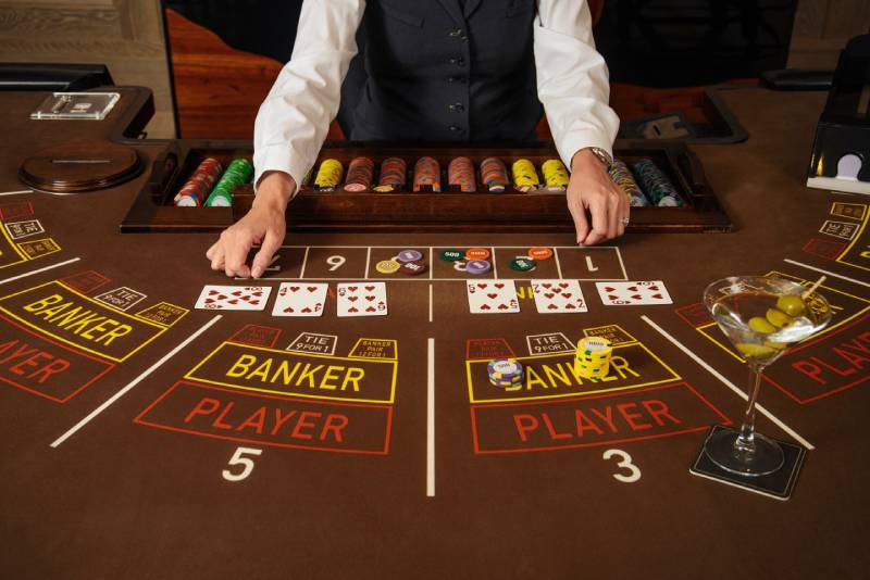 Ca Cuoc Bai Baccarat Cach Choi Chuan Xac Va Chien Luoc Chuan